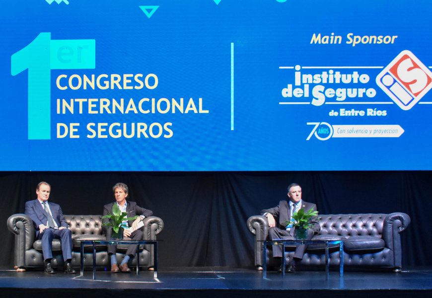 La AACS participó en el 1° Congreso Internacional de Seguros La AACS participó en el 1° Congreso Internacional de Seguros