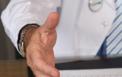 La Caja amplía el servicio de telemedicina gratuita