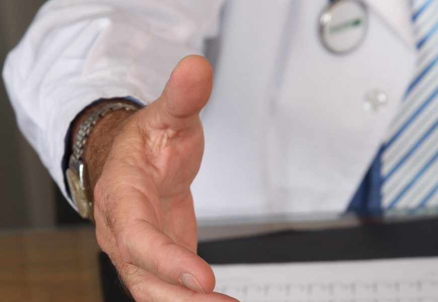 La Caja amplía el servicio de telemedicina gratuita