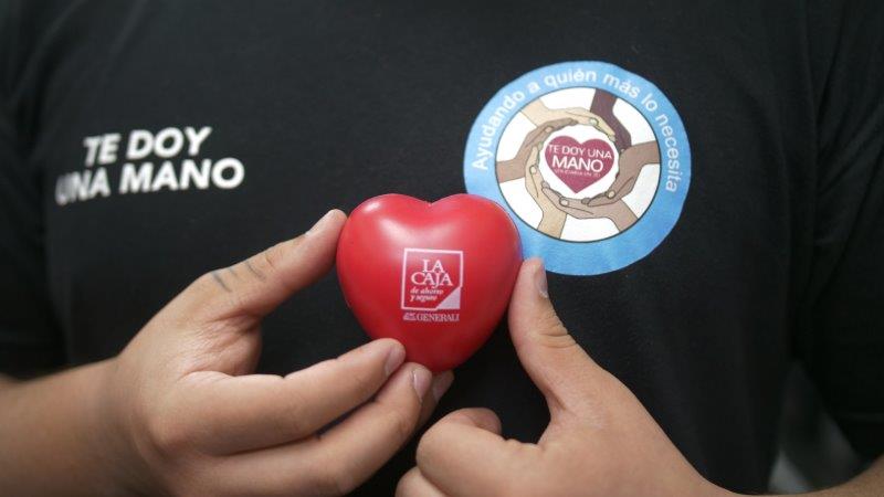 La Caja junto a los finalistas del Premio Abanderados 2020 La Caja junto a los finalistas del Premio Abanderados 2020