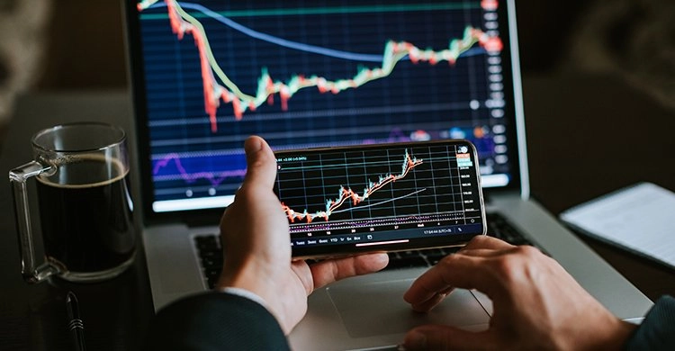 Las aseguradoras planean invertir más en private equity y bonos verdes o de impacto