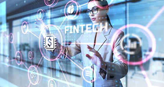 La regulación es la principal barrera para emprendimiento femenino en Fintech