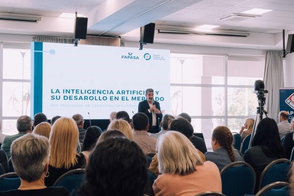 Grupo Iapser capacitó en el uso de IA a sus Productores de Seguros