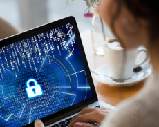 Ciberseguridad e igualdad de género: Cómo las aseguradoras pueden liderar en la protección digital para mujeres