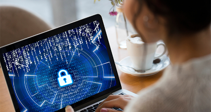 Ciberseguridad e igualdad de género: Cómo las aseguradoras pueden liderar en la protección digital para mujeres