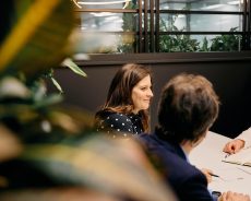 El efecto Peter Pan – Organizaciones adolescentes